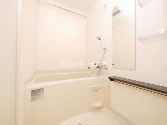 バス