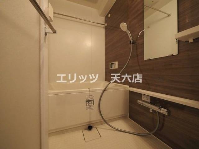 バス