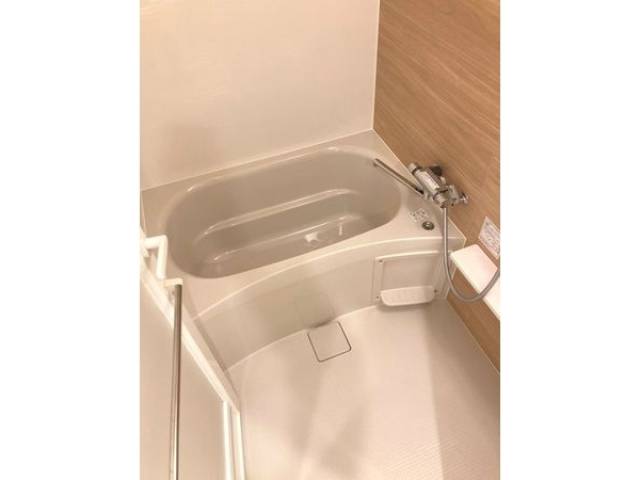 バス