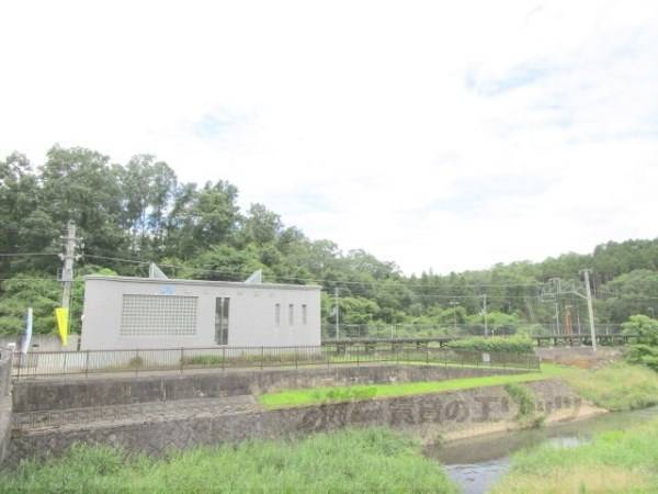 JR鍼灸大学前駅