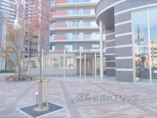 地下鉄六地蔵駅　２番出口