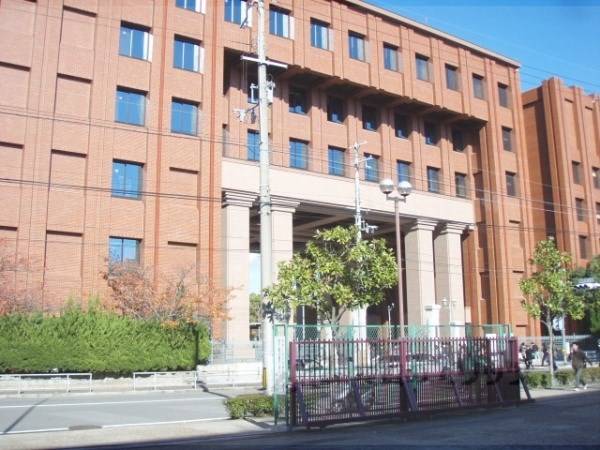 龍谷大学