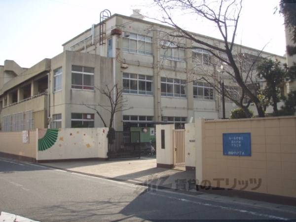 勧修中学校