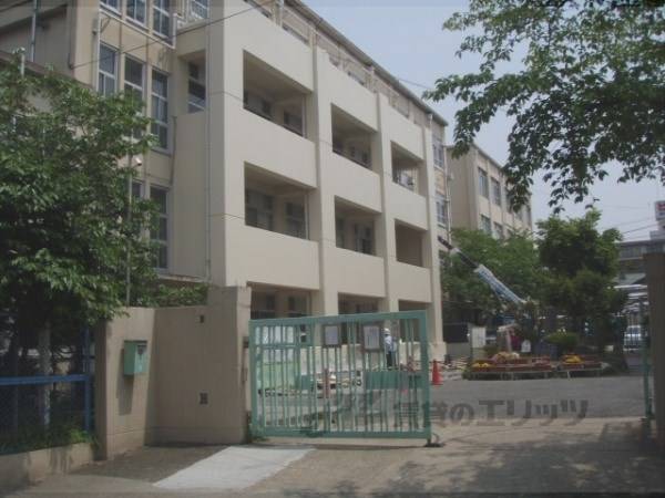 桃陵中学校