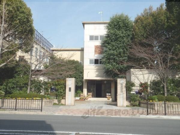 烏丸中学校