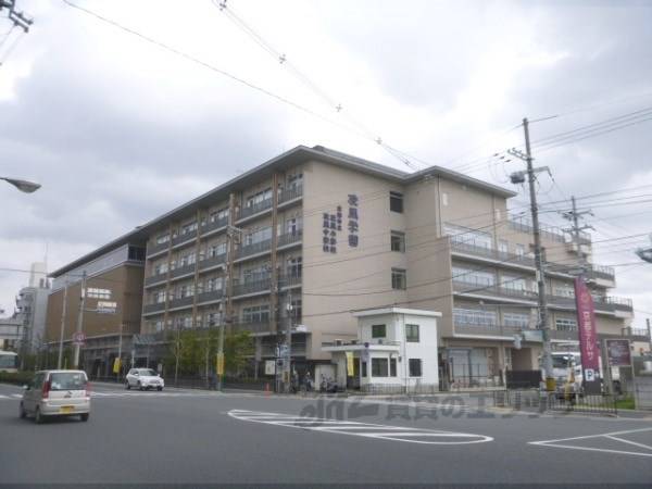 凌風中学校