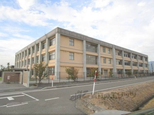 高月中学校