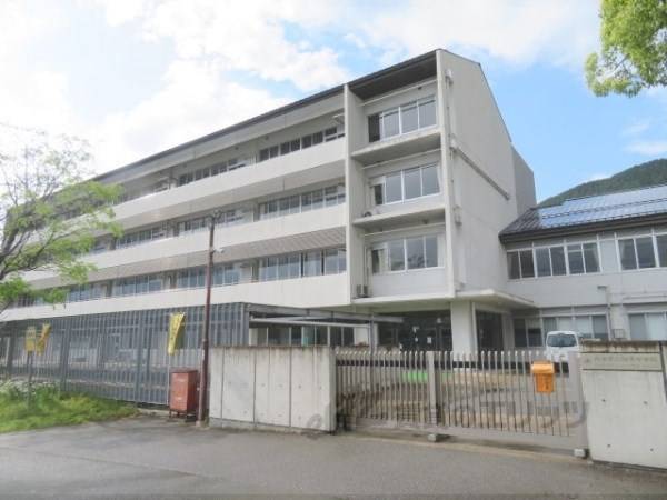 柏原中学校