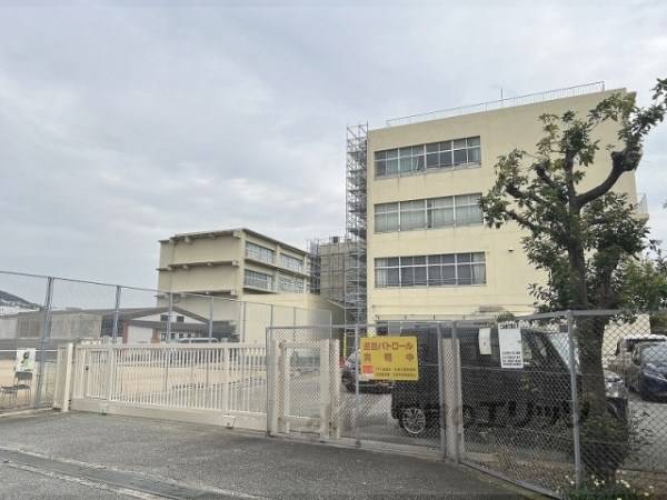 宝塚市立南ひばりガ丘中学校