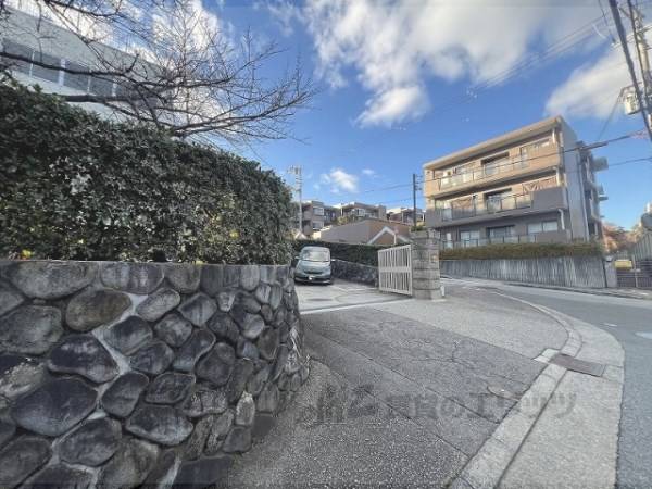 宝塚市立宝梅中学校