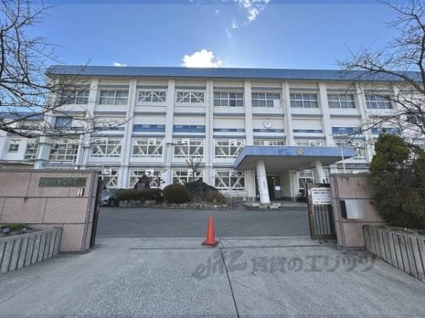 川西市立東谷中学校