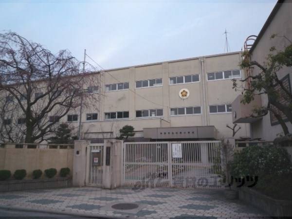 太秦小学校