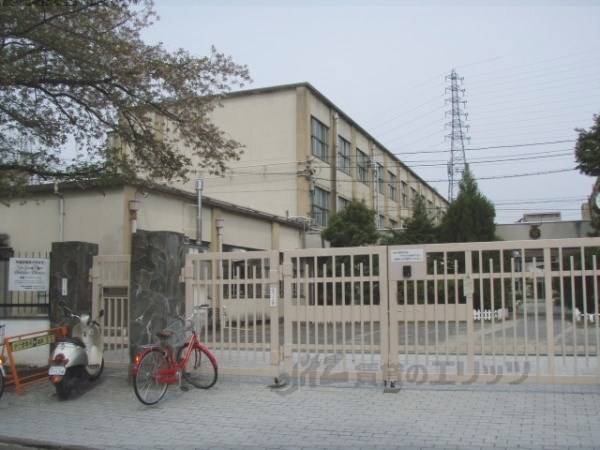 葛野小学校