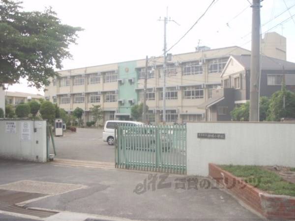 神明小学校