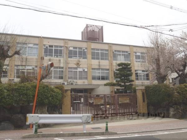 山階小学校