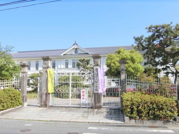 八幡小学校