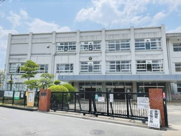 加茂小学校