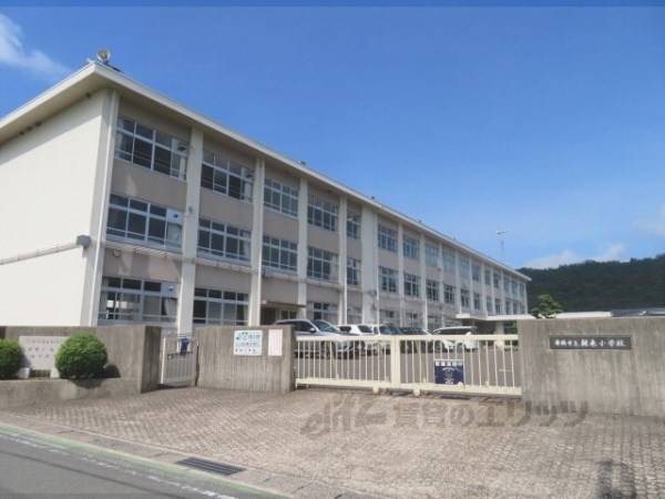 朝来小学校