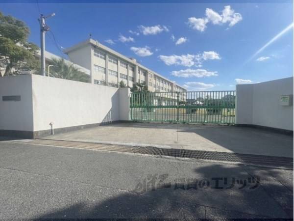 寝屋川市立和光小学校
