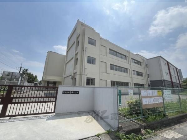 伊丹市立有岡小学校