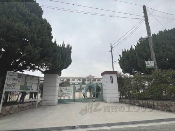 宝塚市立良元小学校