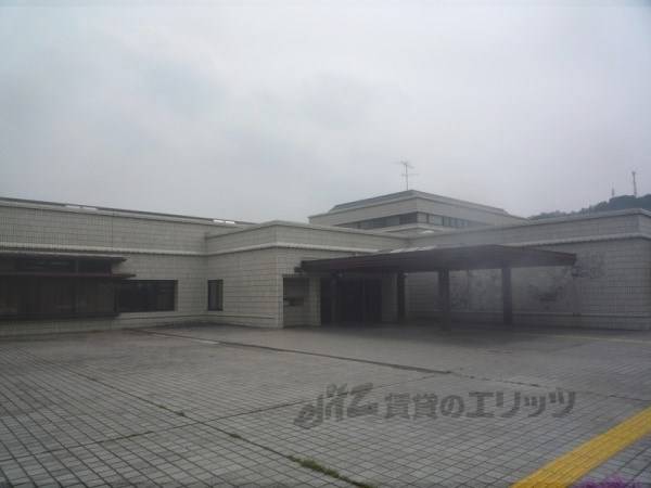 栗東市立図書館