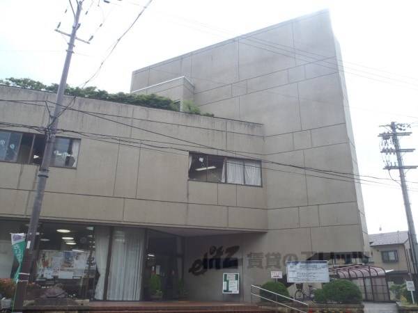 亀岡市立図書館中央館