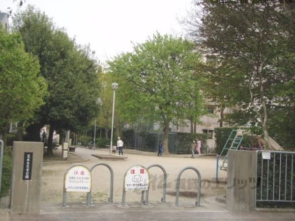 荒木苗児童公園