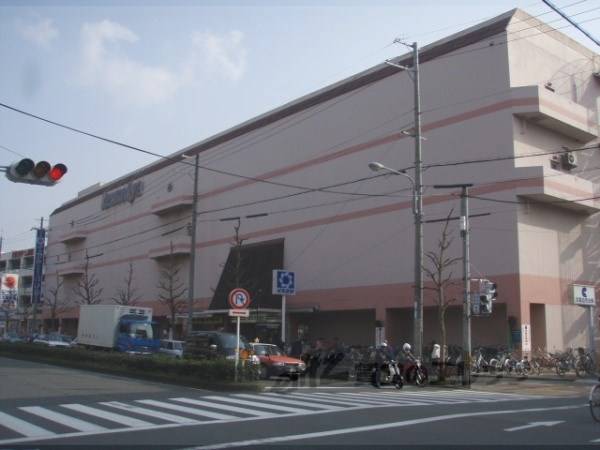イズミヤ 高野店