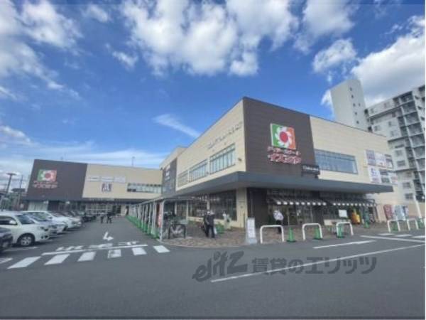 イズミヤ　伏見店