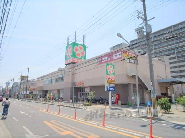 ライフ　岸部店
