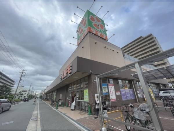 ライフ　鶴見今津北店