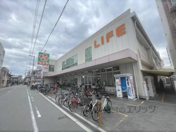 ライフ　新深江店