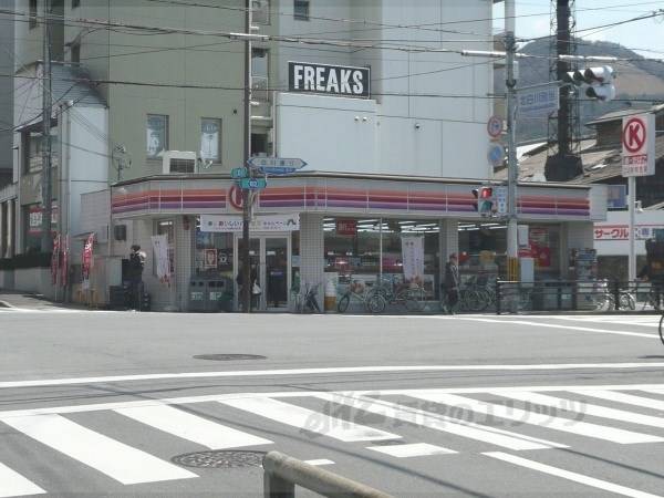 ファミリーマート　白川通別当町店