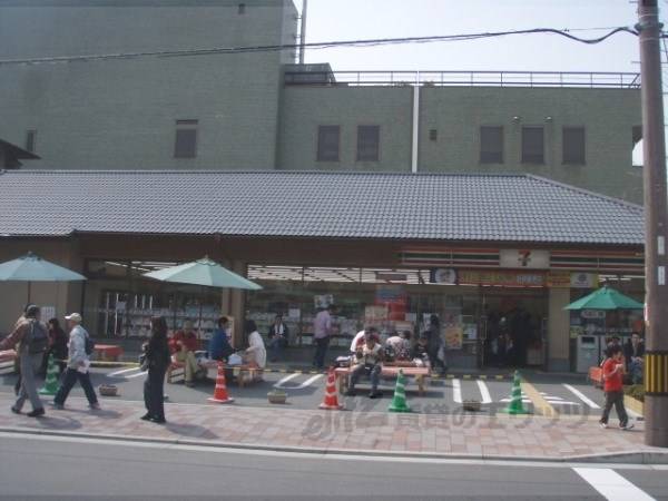 セブンイレブン　平安神宮前店