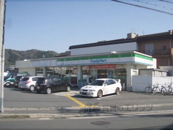 ファミリーマート　東大路山端店