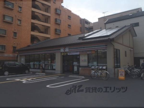 セブンイレブン　京都出世稲荷前店