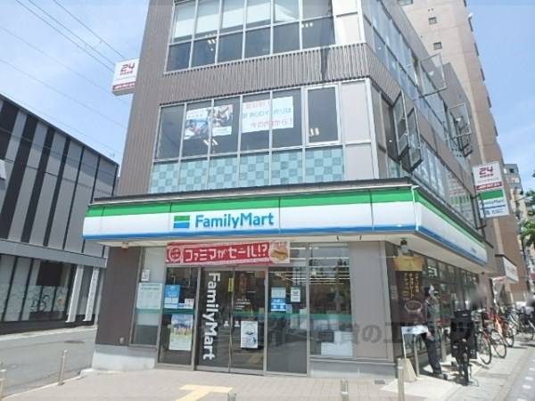ファミリーマート 山科区役所前店