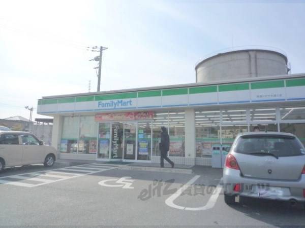 ファミリーマート　かがやき通り店