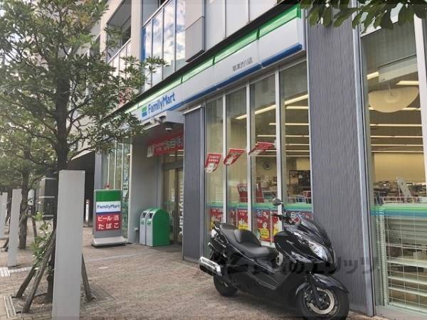 ファミリーマート 草津渋川店