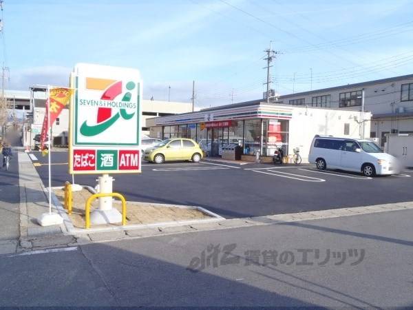 セブンイレブン　伏見下鳥羽但馬町