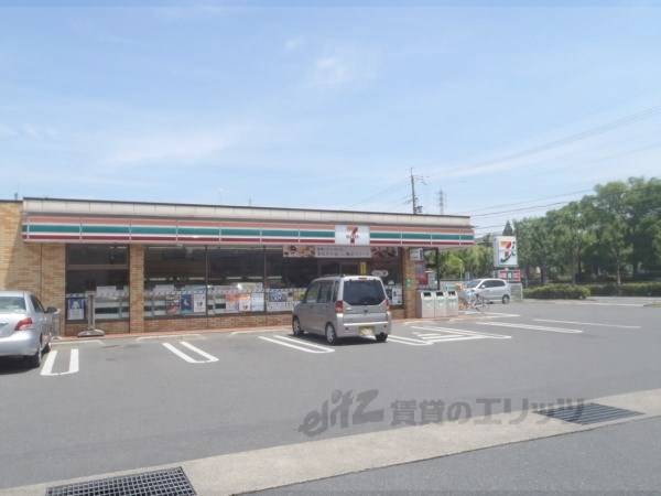 セブンイレブン　向日鶏冠井町店