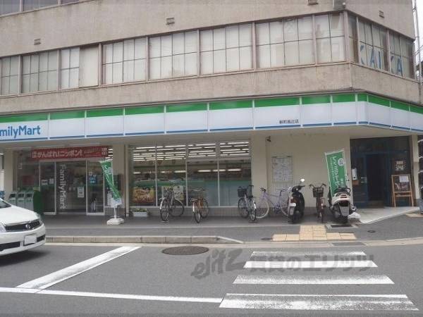 ファミリーマート 新町高辻店