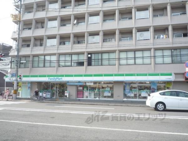 ファミリーマート　丸太町猪熊店