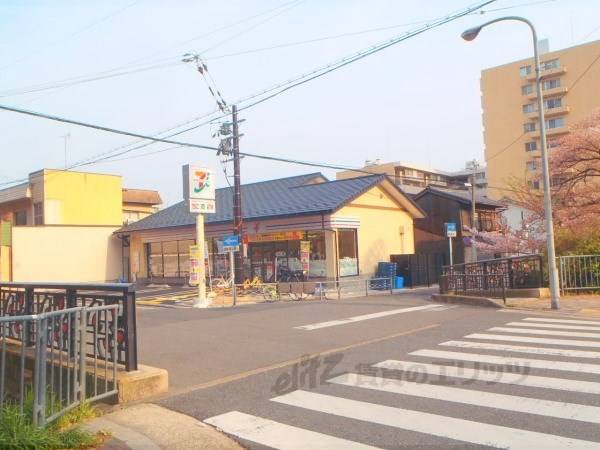 セブンイレブン　京都堀川今出川店