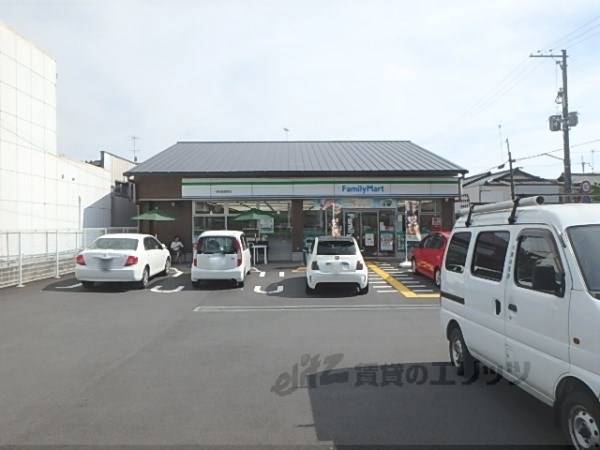 ファミリーマート　一乗寺染殿町店