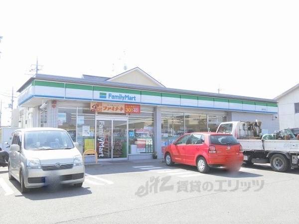 ファミリーマート　八幡川口店