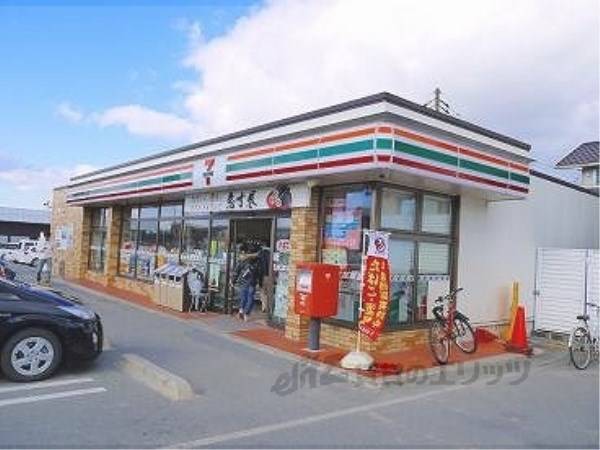 セブンイレブン 木津州見台1丁目店