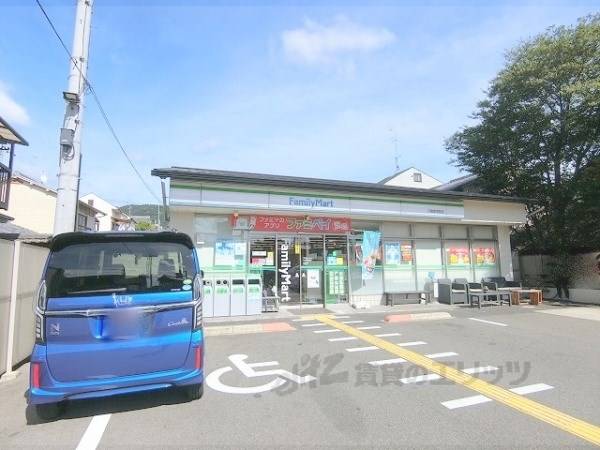 ファミリーマート　川端修学院店