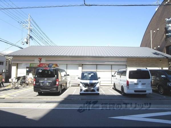 セブンイレブン　伏見深草藤森店